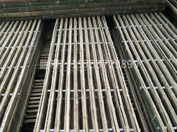 竹羊床（漏糞板）